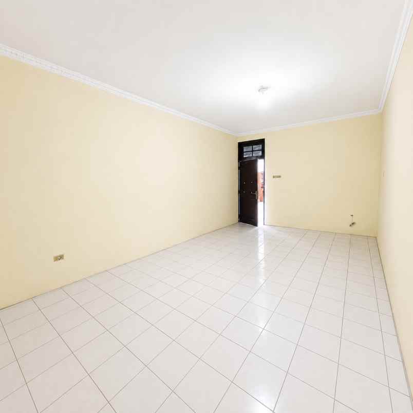 rumah disewakan di menteng dalam