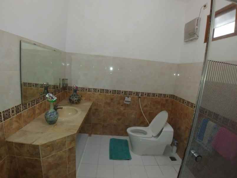 rumah hook tengah kota bandung di suryalaya siap huni