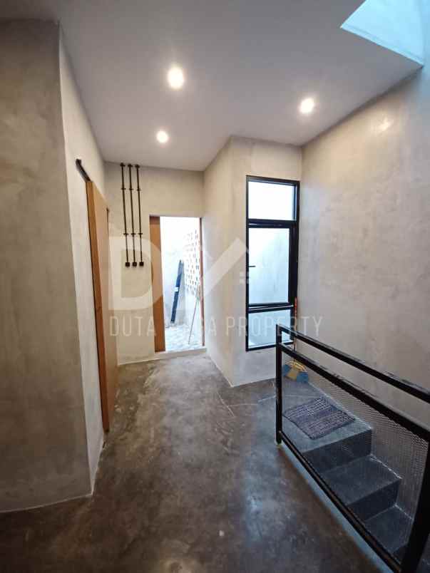 rumah industrial siap huni griya loka bsd