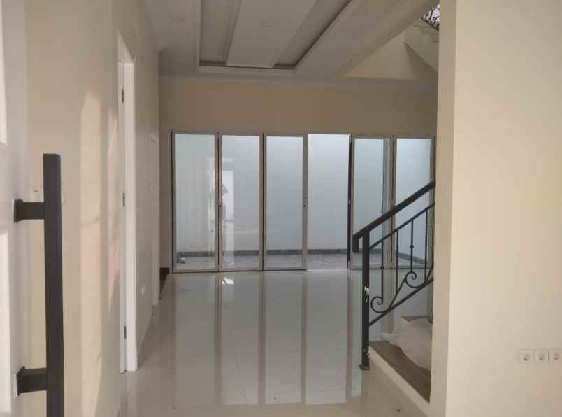 rumah jagakarsa jaksel