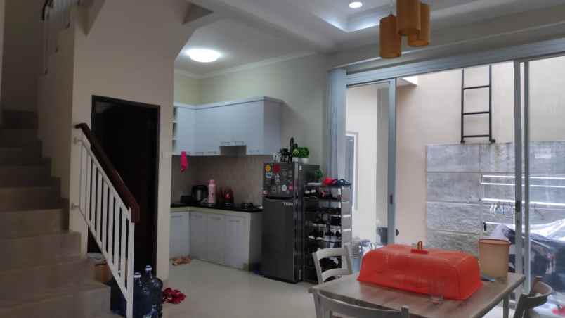 rumah jl masjid raya