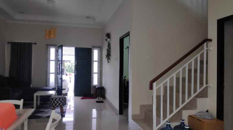 rumah jl masjid raya