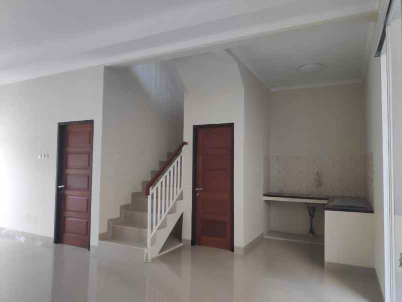 rumah jl masjid raya