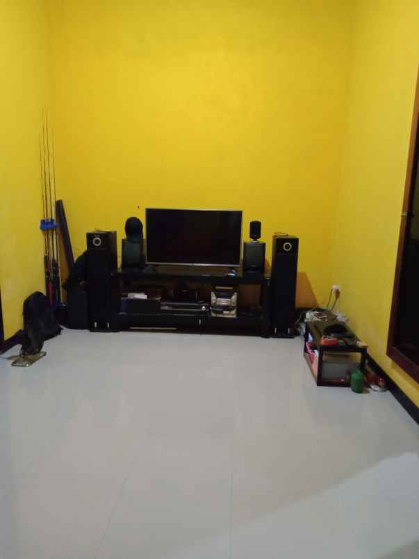 rumah jl mirah delima 5 6 no 11