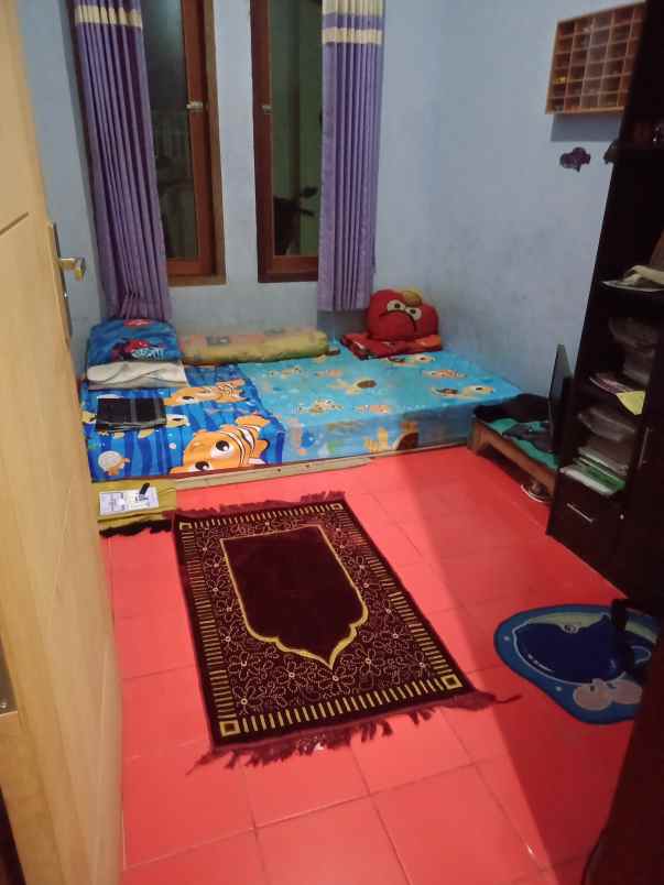 rumah jl mirah delima 5 6 no 11