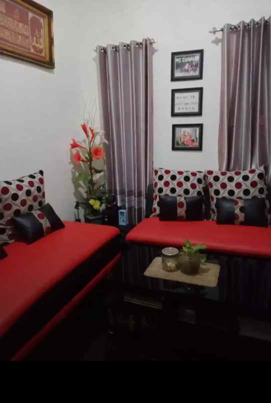 rumah jl mirah delima 5 6 no 11