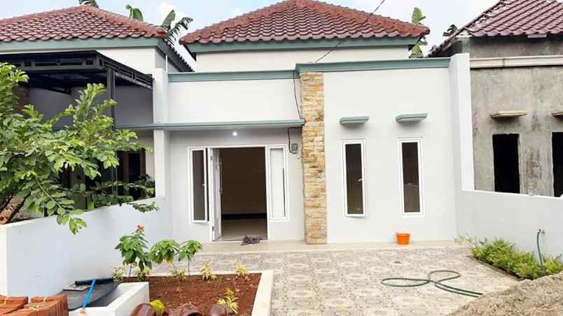 rumah jl raya jatiasih kec