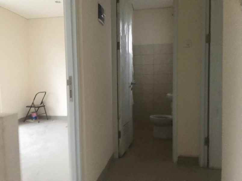 rumah jl raya kranggan