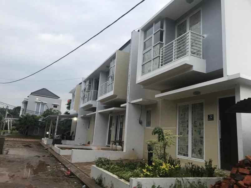 rumah jl raya kranggan