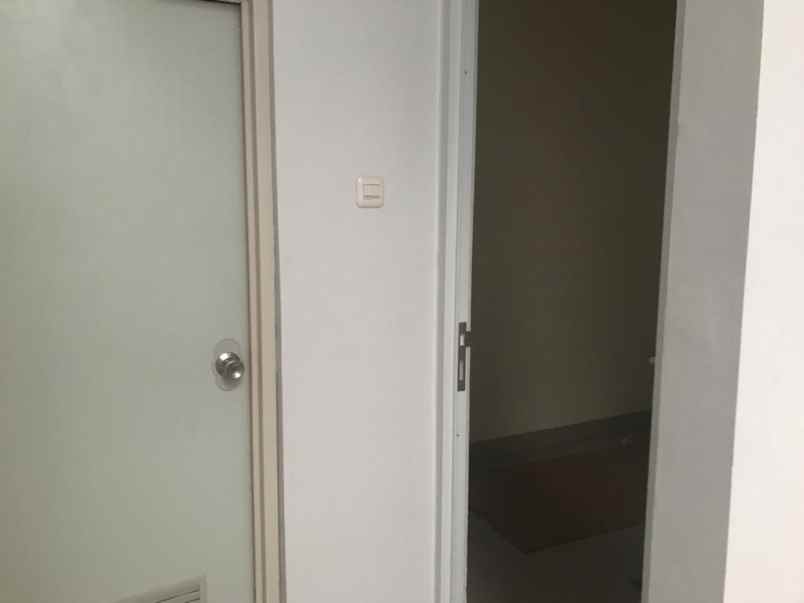 rumah jl raya kranggan