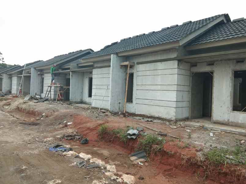 rumah jl rw gembira sukamaju kec