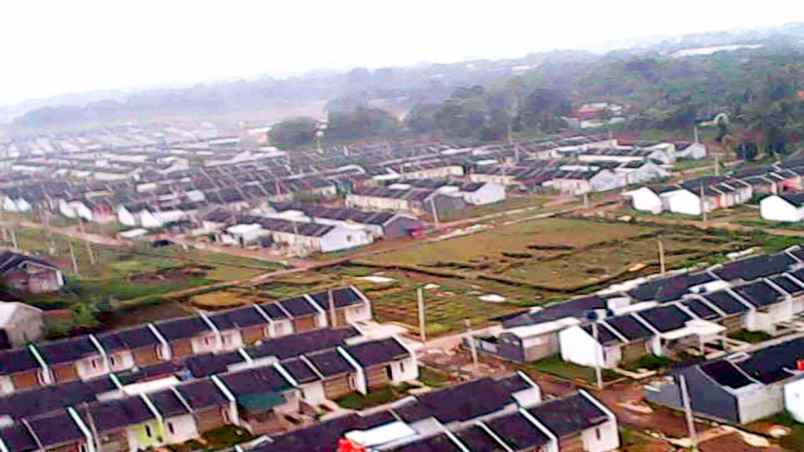 rumah jl rw gembira sukamaju kec