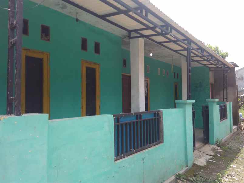 rumah jl taman induk