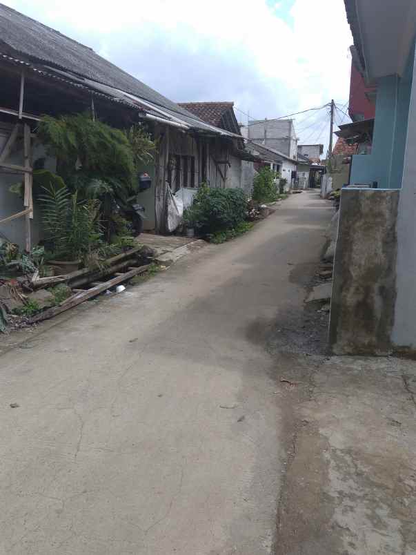 rumah jl taman induk