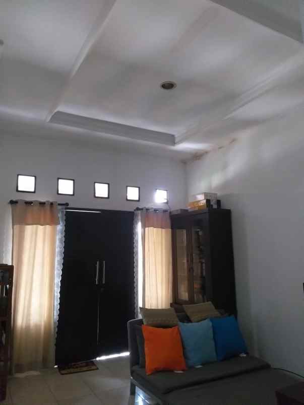 rumah komplek bea cukai