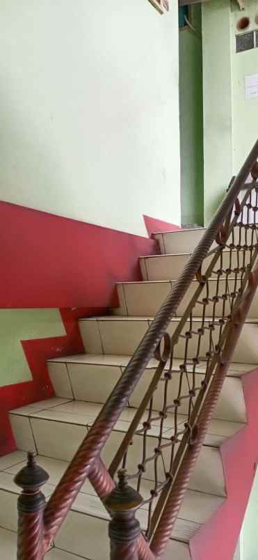 rumah kost 4 lantai lokasi strategis di matraman