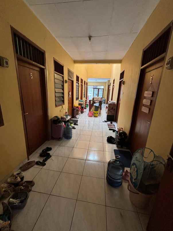 rumah kost dijual di grogol sudah full terisi