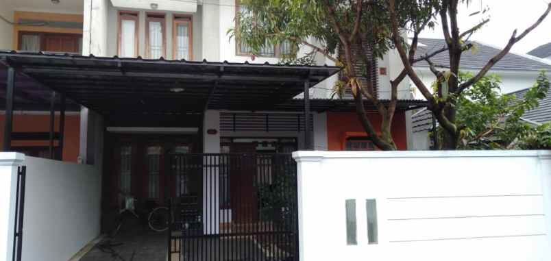 rumah logam