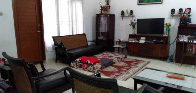 rumah logam