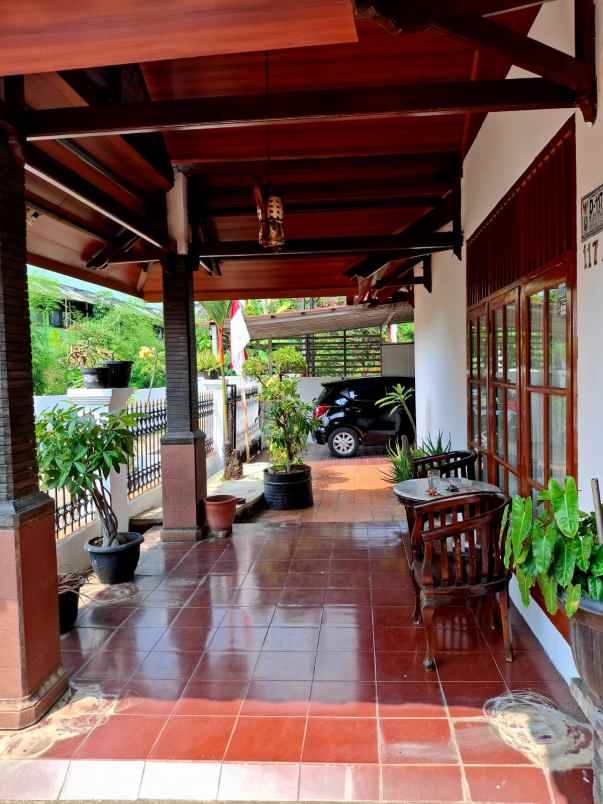 rumah lokasi strategis di komplek al jatibening