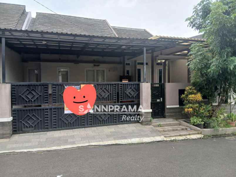 rumah luas dalam komplek bellacasa depok imelin