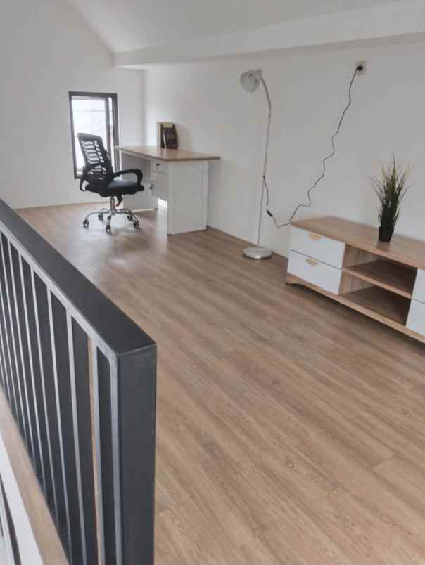 rumah mezzanine cluster griya pamulang dekat unpam