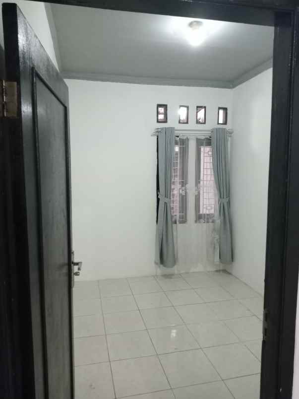 rumah minimalis plus kitchen set