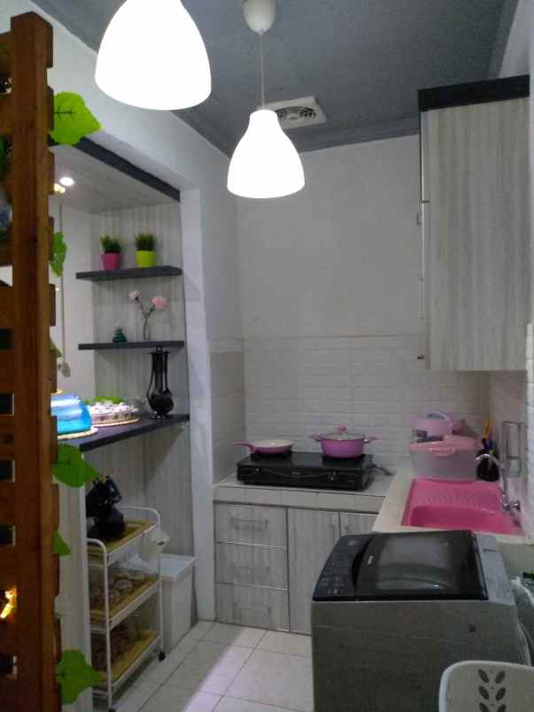 rumah minimalis plus kitchen set