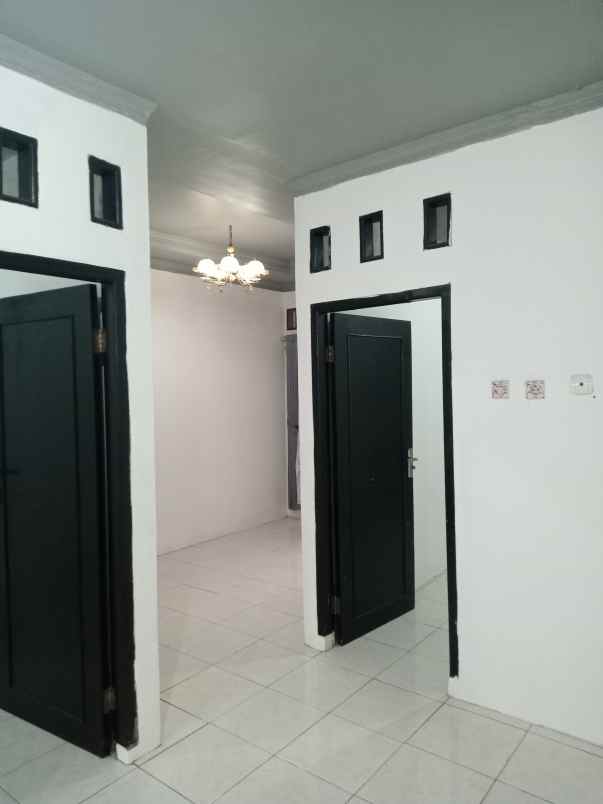 rumah minimalis plus kitchen set