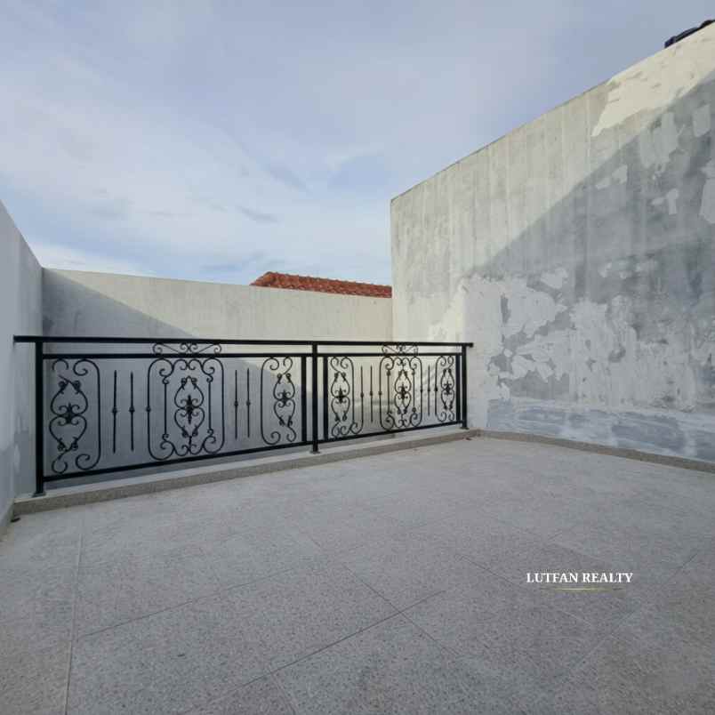 rumah modern minimalis pejaten barat