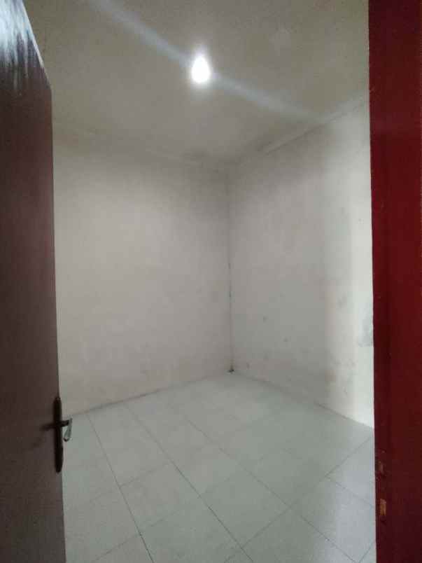 rumah murah lokasi strategis di limo depok