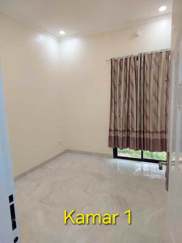 rumah murah luas 100 meter dekat mall of serang