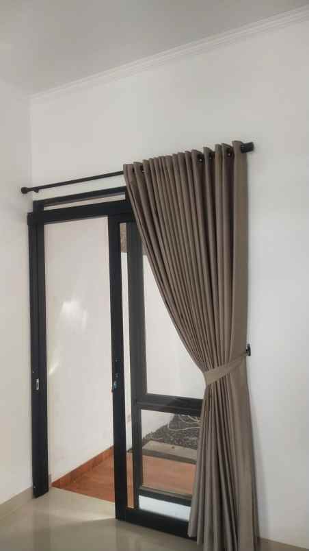 rumah nuansa villa dekat kota baru parahyangan