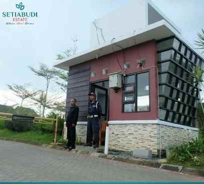 rumah perum setiabudi estate