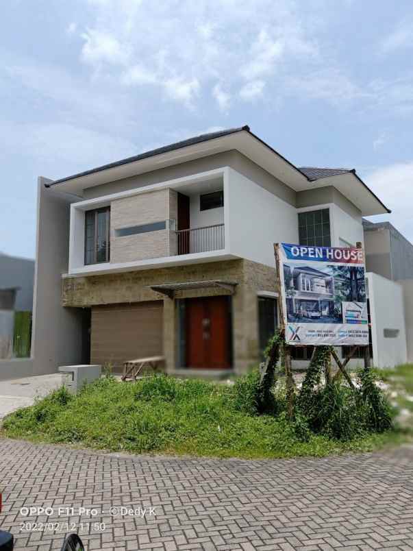 rumah royal residence