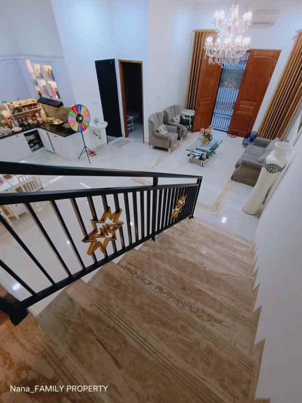 rumah second 2 lantai di joglo