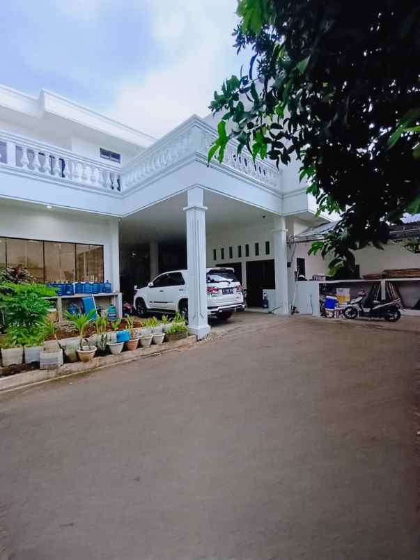 rumah second 2 lantai di joglo