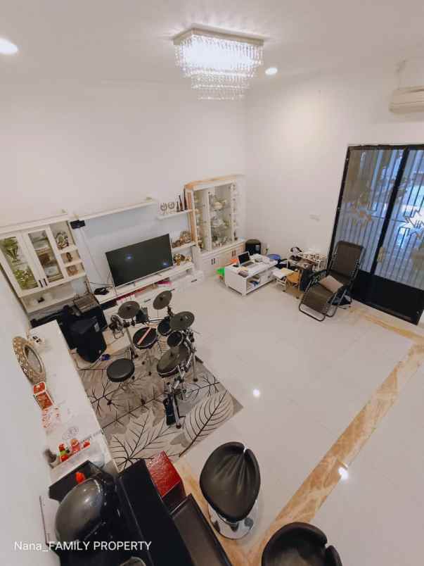 rumah second 2 lantai di joglo