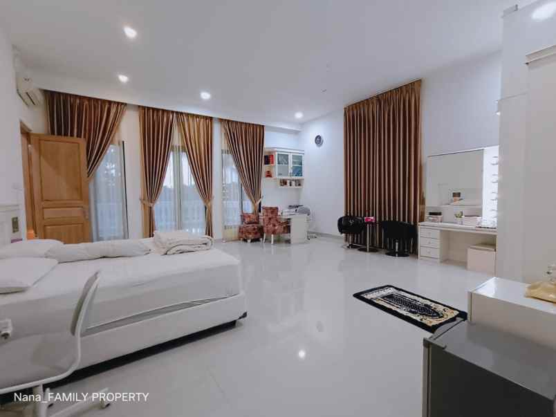 rumah second 2 lantai di joglo