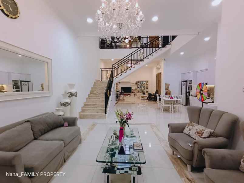 rumah second 2 lantai di joglo