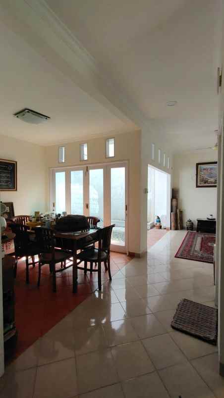 rumah second layak huni posisi hook di nusaloka bsd