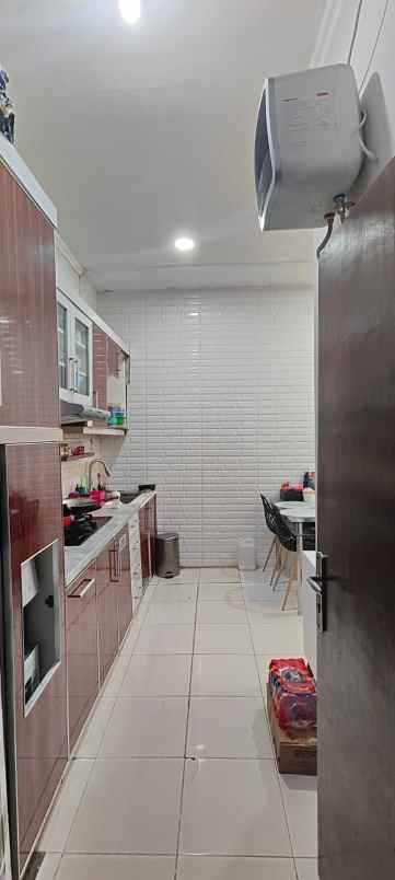 rumah second minimalis terawat di puri depok mas