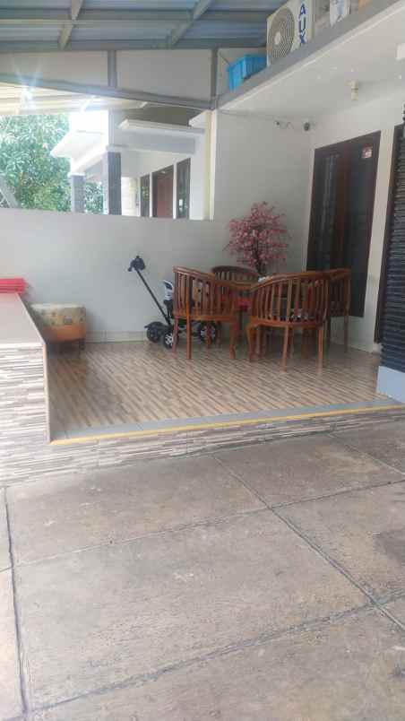 rumah second minimalis terawat di puri depok mas