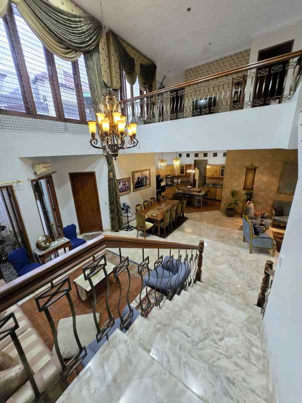 rumah second spek mewah di pondok kelapa jaktim