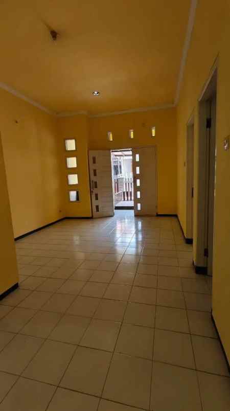 rumah siap huni 1 m di perumahan jambangan