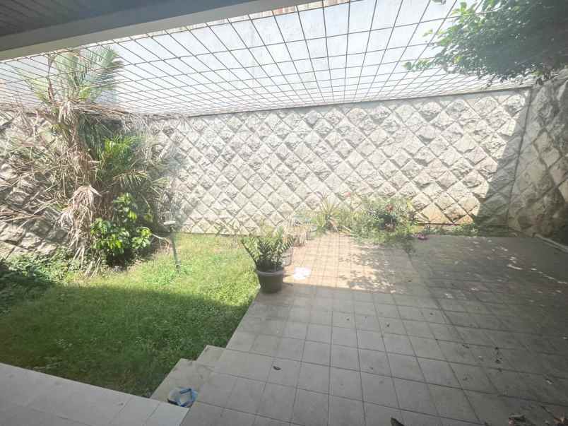 rumah siap huni bebas banjir di jelambar