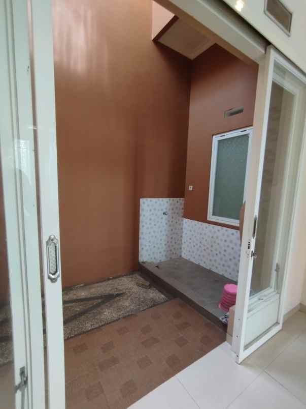 rumah siap huni di simpang sulfat utara kota malang