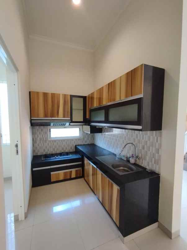 rumah siap huni di simpang sulfat utara kota malang