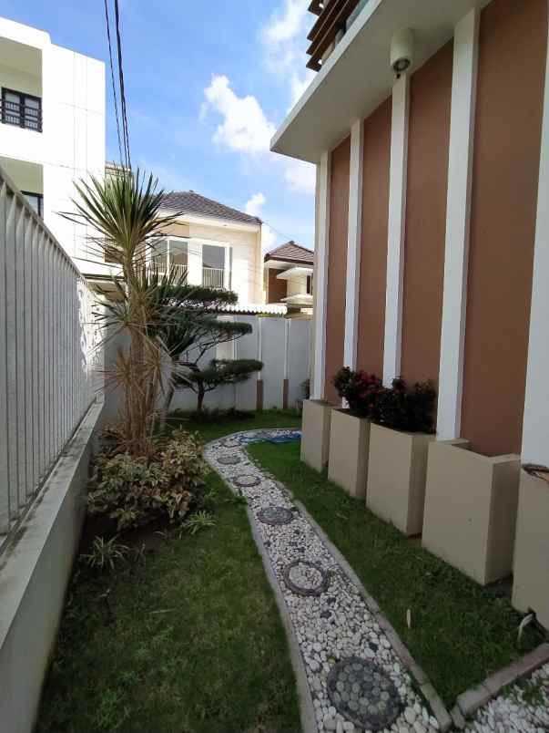 rumah siap huni di simpang sulfat utara kota malang