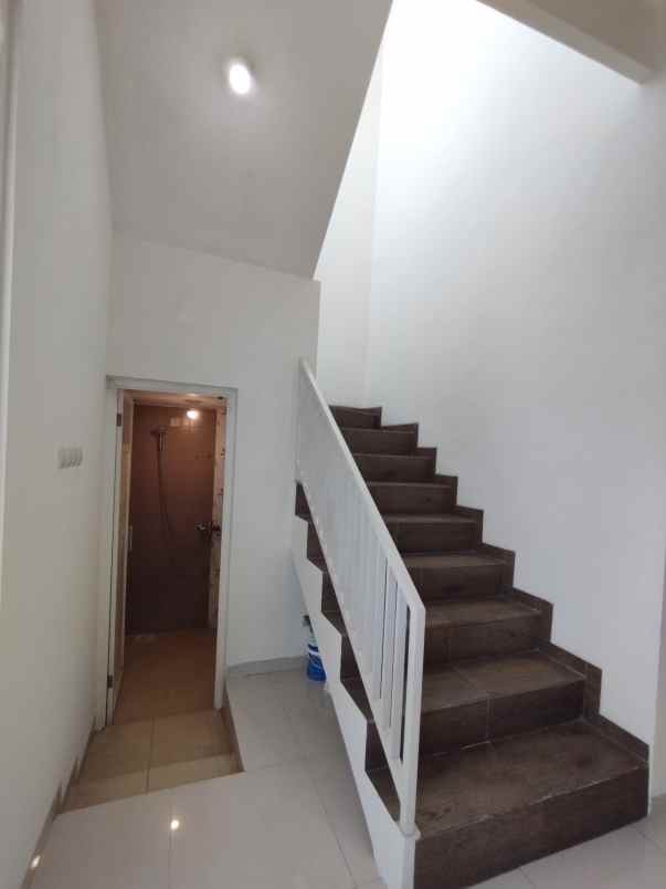 rumah siap huni di simpang sulfat utara kota malang